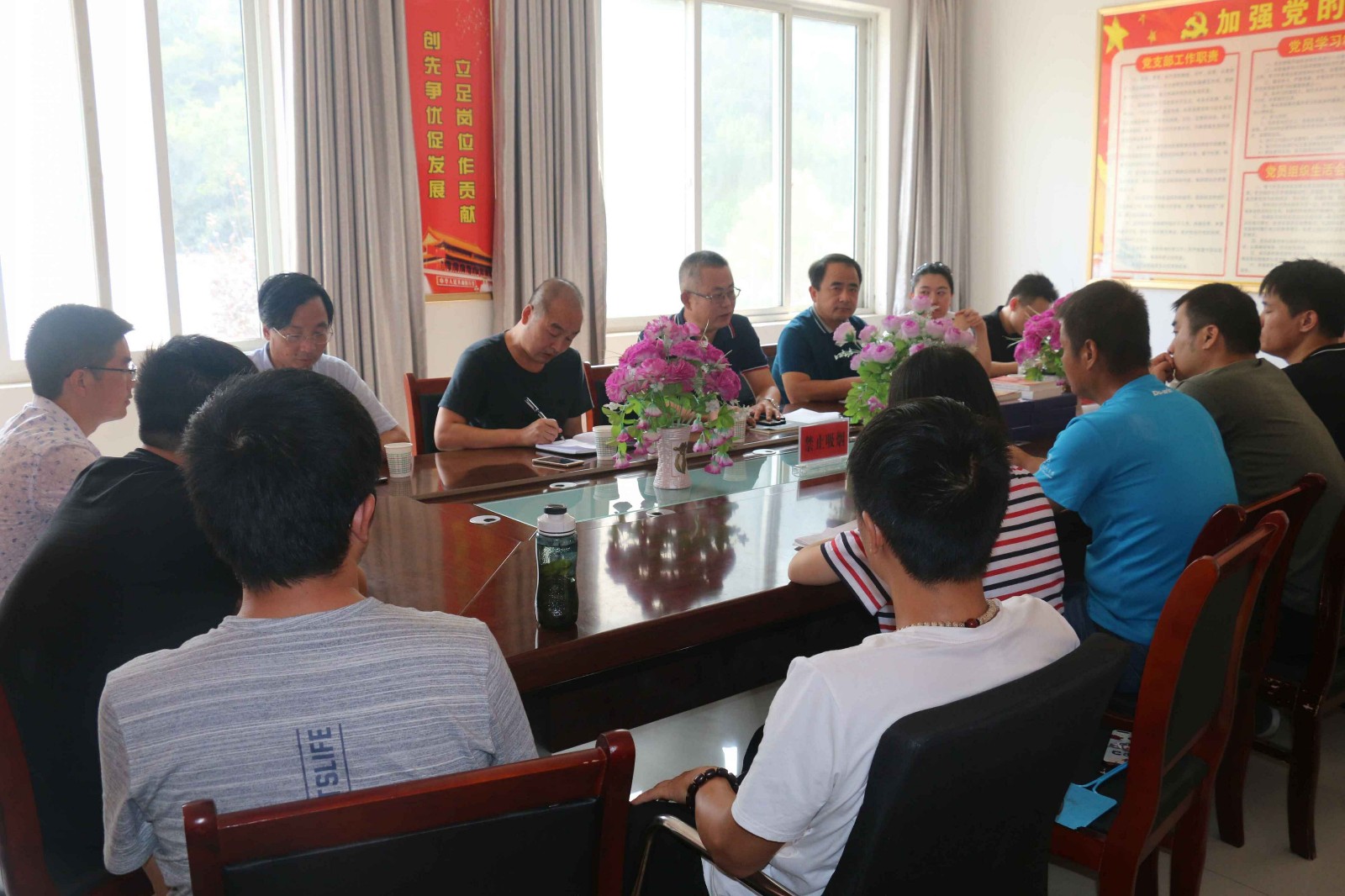 1535933053171072tWnu.jpg ÉÌÄÏÍйÜÔËÓª.jpg