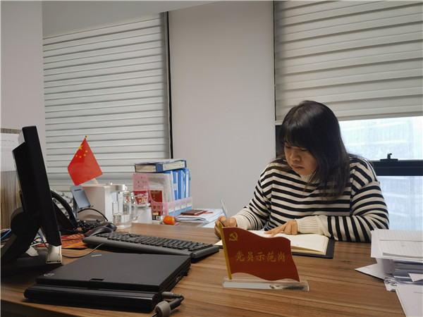 1666325838864546IOG7.jpg IMG_6055.jpg