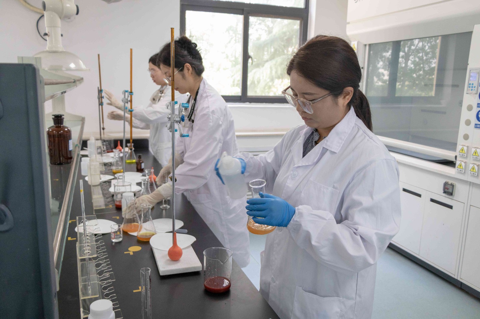 ����̽�����������ա����۷塱8 .jpg